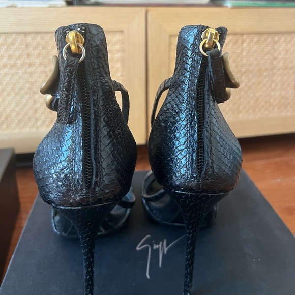 Giuseppe Zanotti Snakeskin Heels (38.5) - Picture 3 of 5